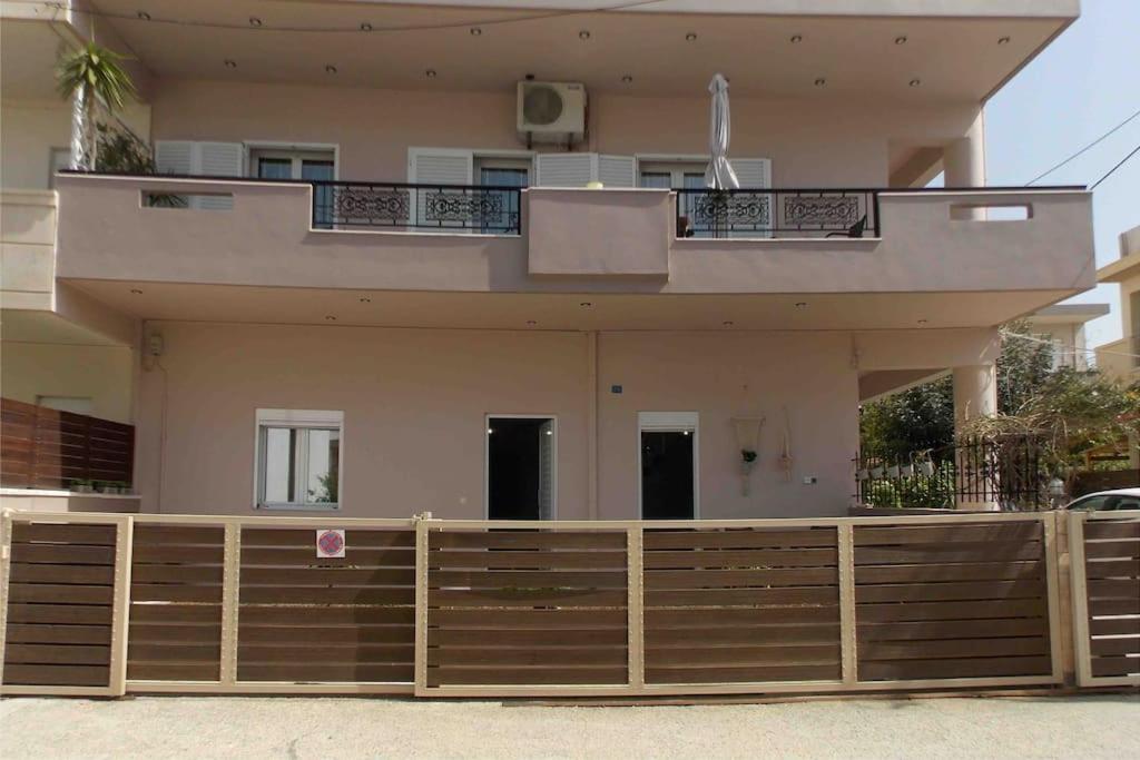 Cosy Flat With Private Garden * Héraklion