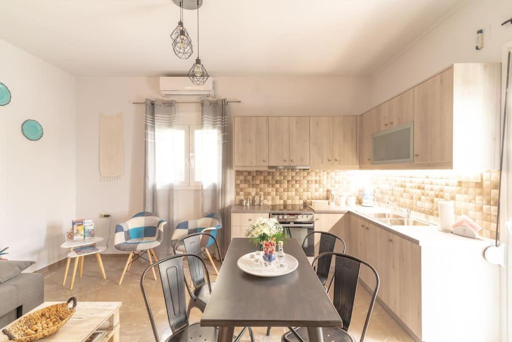 Cosy Flat With Private Garden Appartement Héraklion